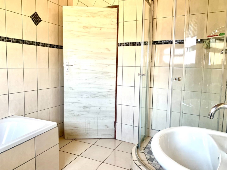 3 Bedroom Property for Sale in Thaba Nchu Free State